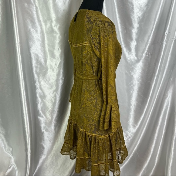 Mia Joy Mustard Lace Boho Mini Bell Sleeve Dress XS (See 📏) - Picture 11 of 14
